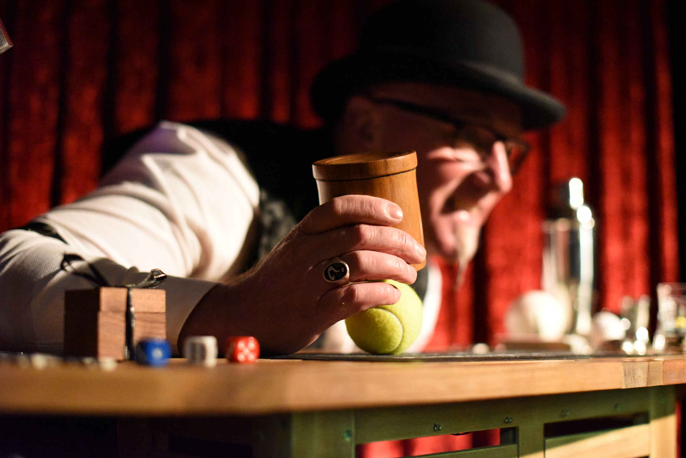 Roy Bond – Award Winning Magician